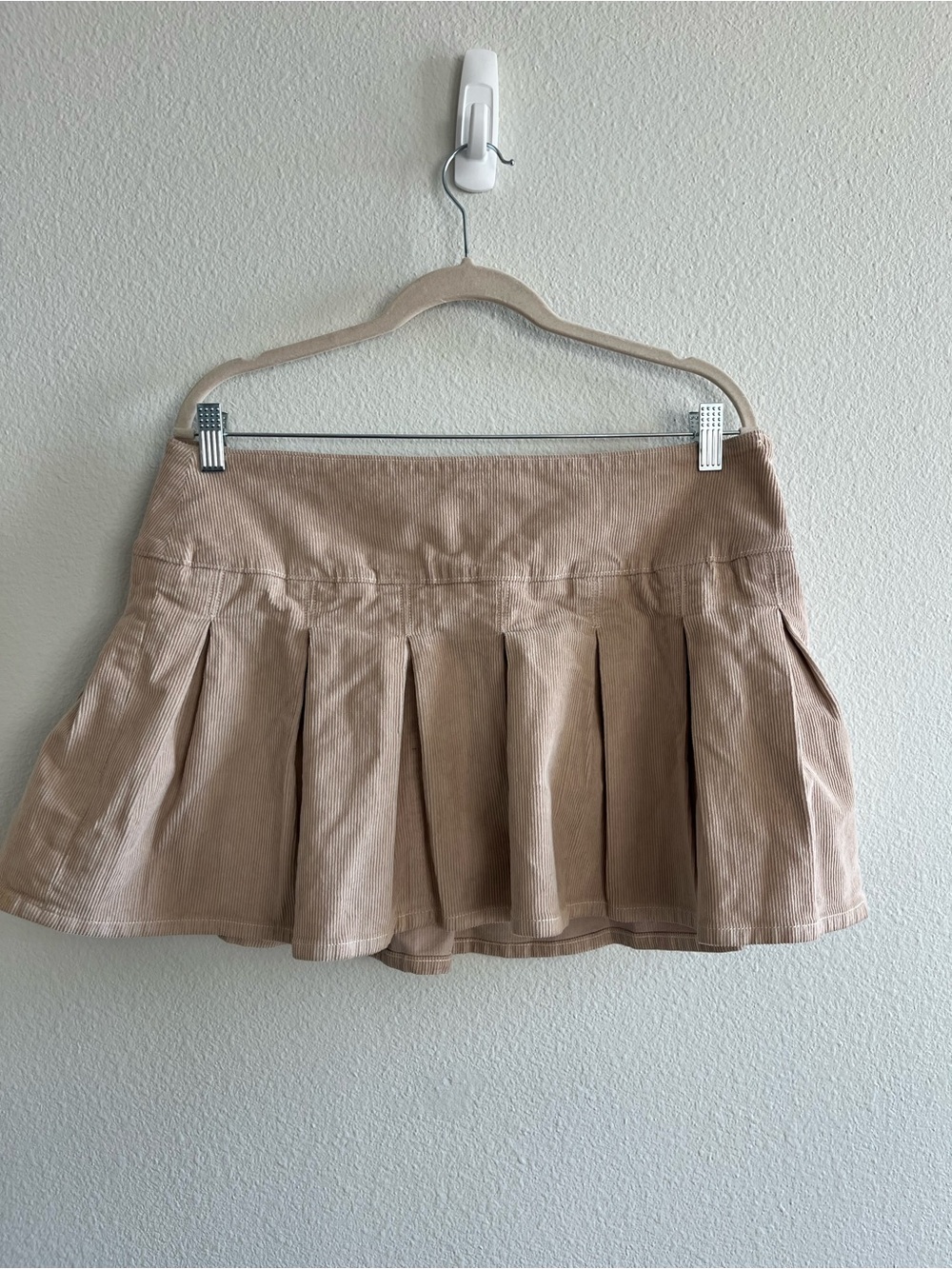 NWT American Eagle Hi Rise Corduroy Pleated Tan Mini Skort Skirt size 12